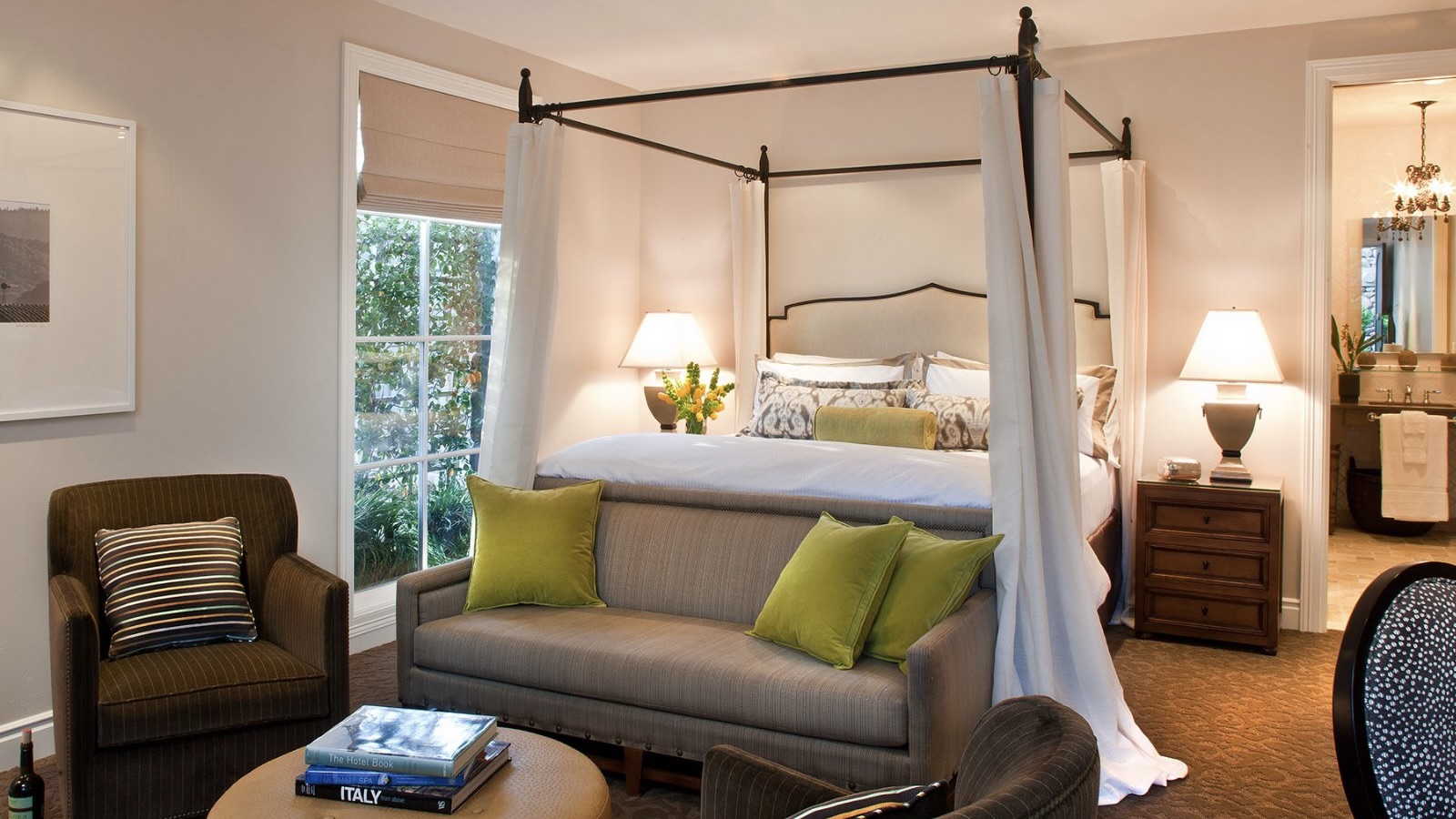 Hotel Yountville luxury king room at one of the best luxury hhotels in Napa Valley, CA