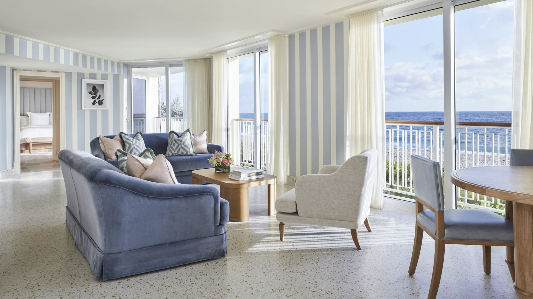 Four Seasons Resort Palm Beach luxury hotels in Palm Beach with sea views